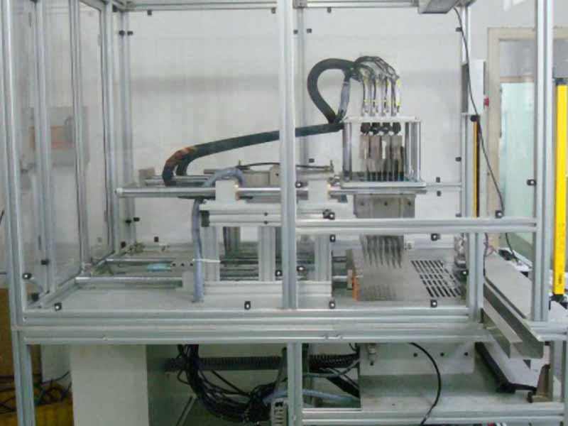 檢測(cè)機(jī).jpg